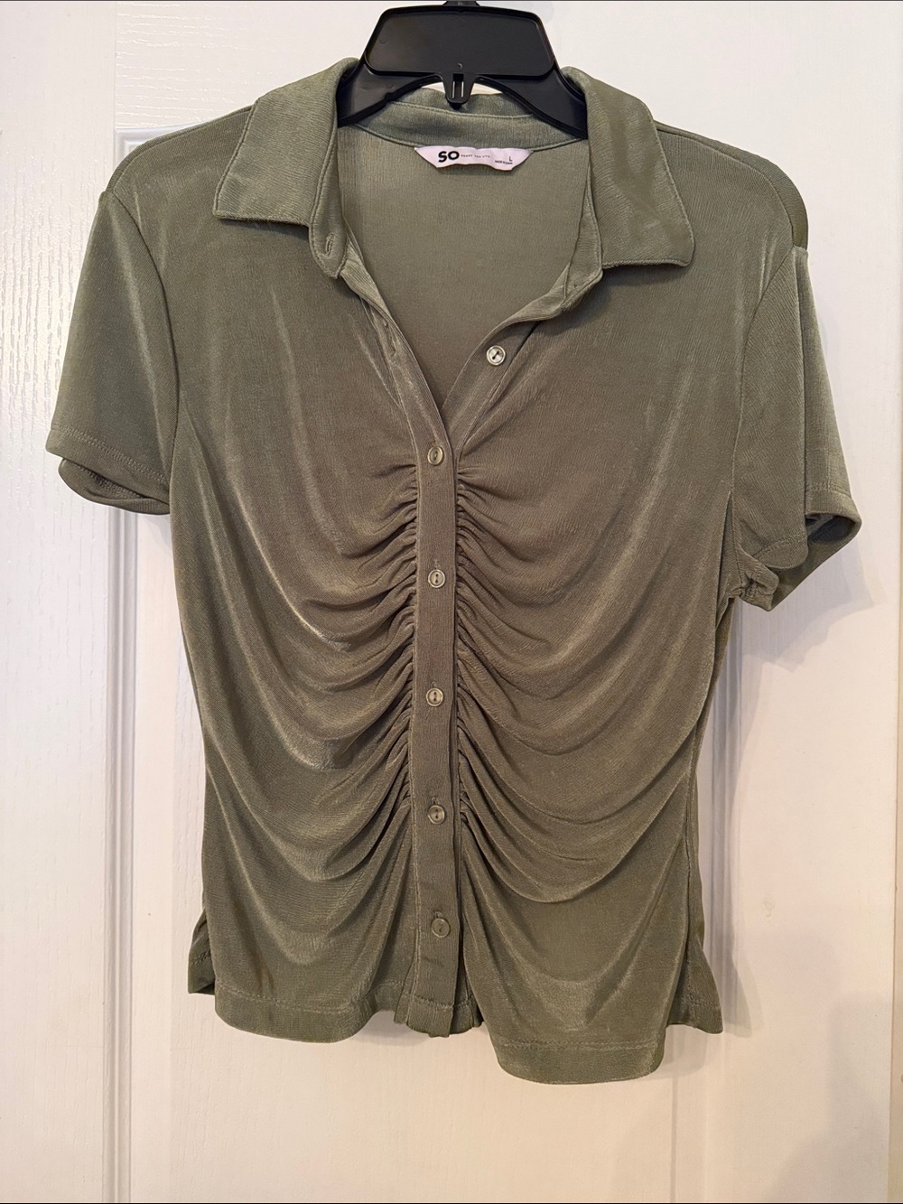 SO Olive Green Ruched Button-Front scrunch Shirt Size Large